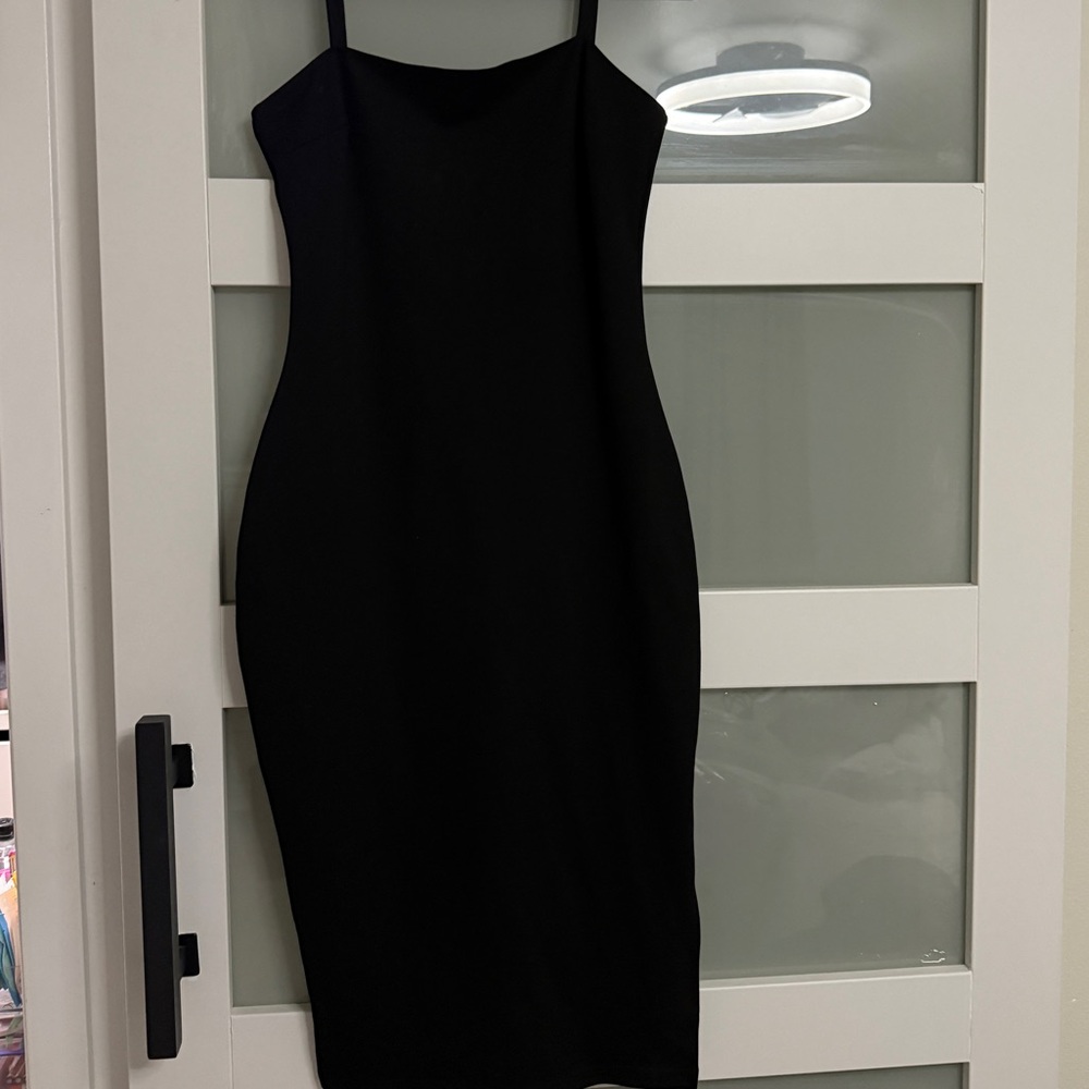 Lulu's Classic Black Strapless Dress